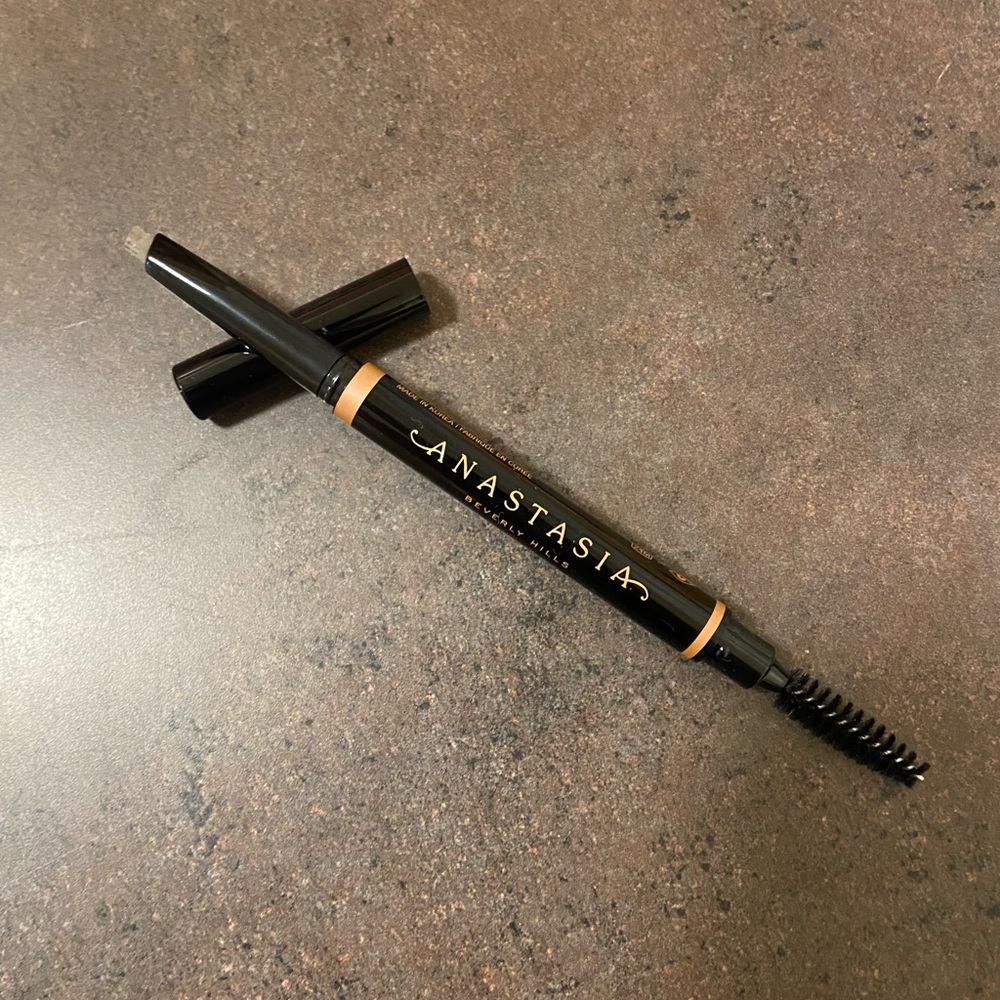 Anastasia Beverly Hills Brow Definer Pencil